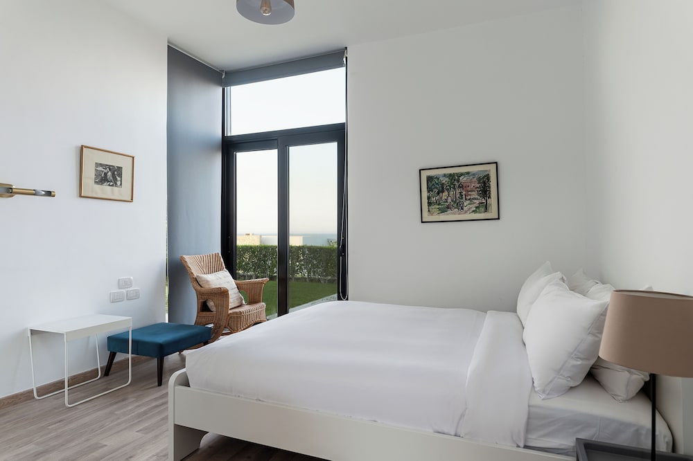 Elite Villa photo 2