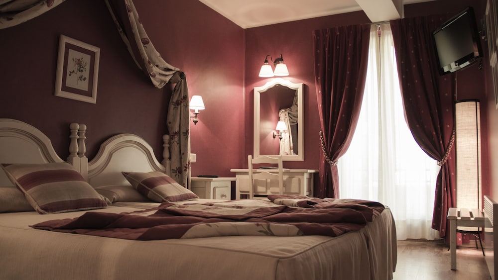 Standard Double Room - Photo 2