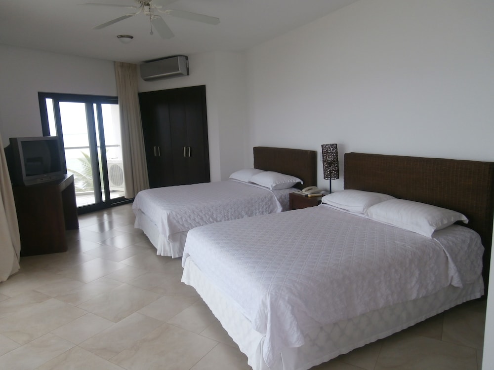 Standard Room photo 2