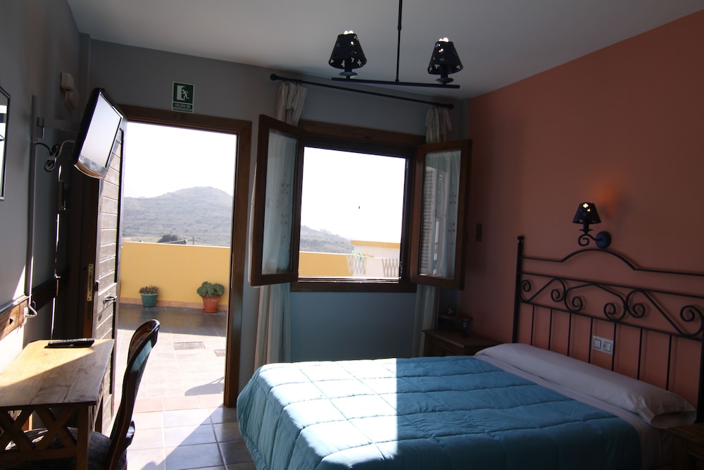 Double Room - Photo 4