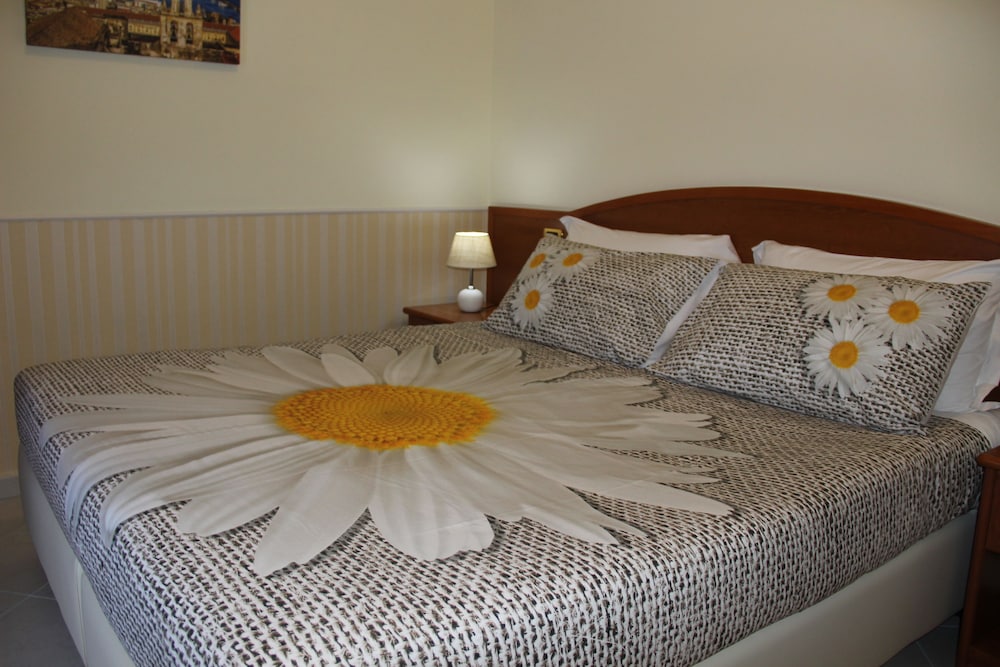Basic Double or Twin Room photo 3