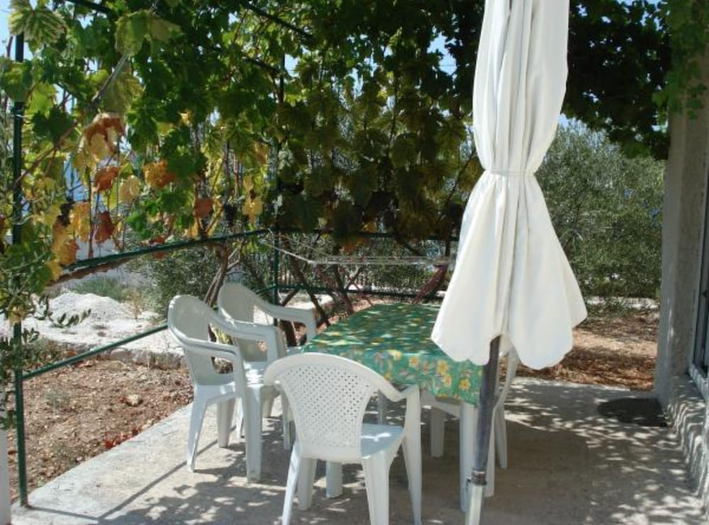 Apartment (Two-Bedroom Apartment With Terrace An)