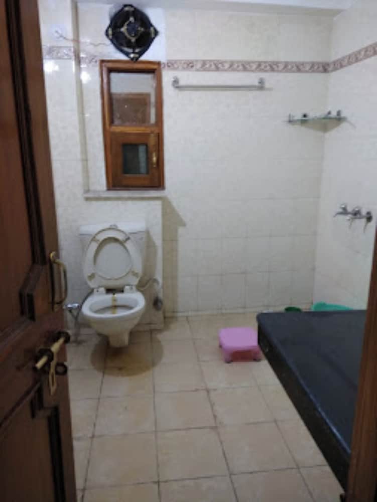 Standard Double Room - Photo 2