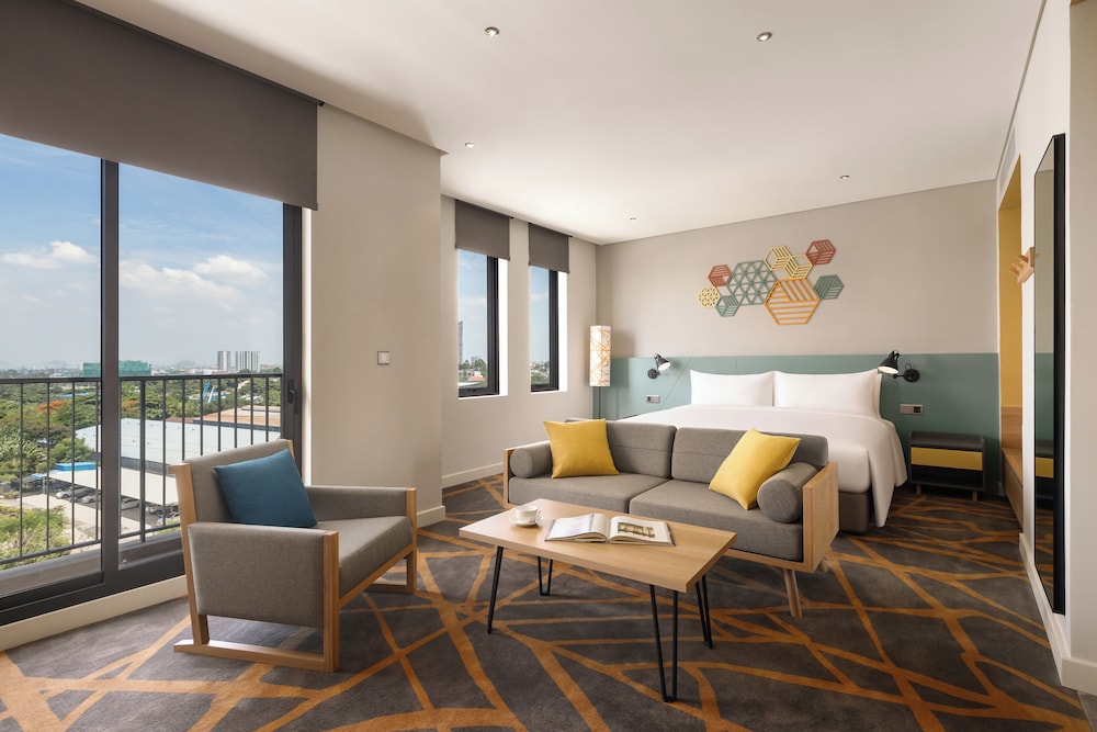 Premium Suite - Photo 1