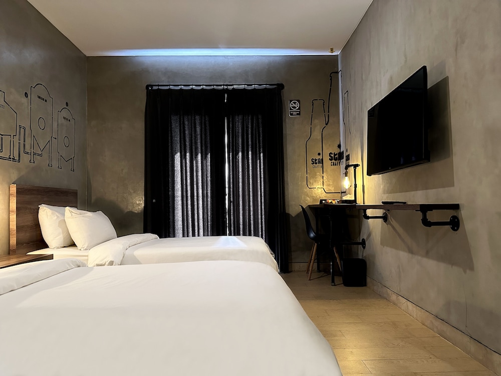 Executive Stark Room - Photo 6