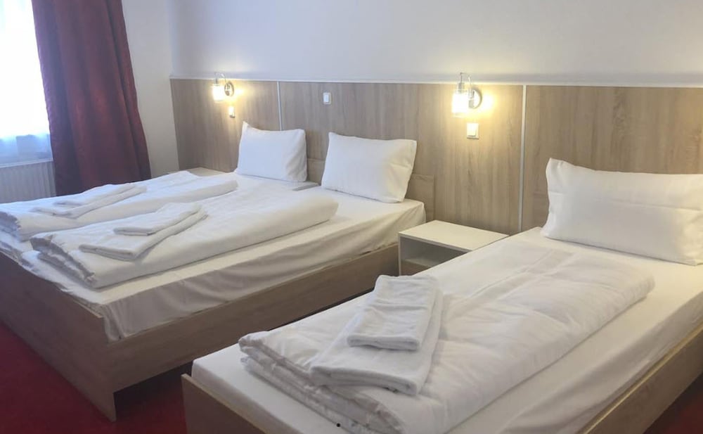 Triple Room - Photo 1