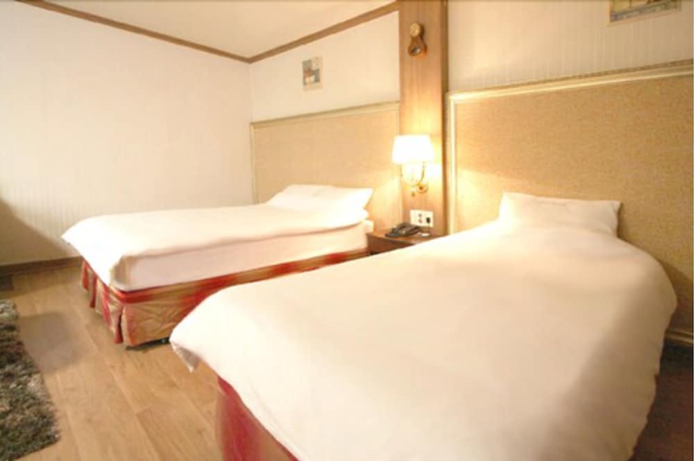 Suite semi (Price for 2, additional charge of 10,000 KRW per person) photo 2