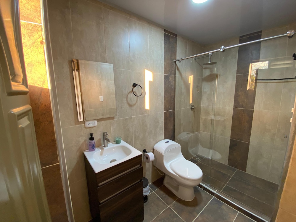 Deluxe Triple Room, Courtyard View photo 2