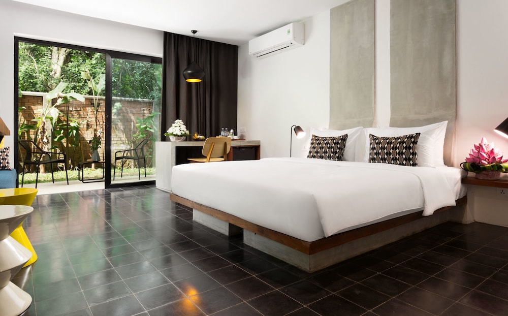 Deluxe Suite King with 35% off Spa photo 2