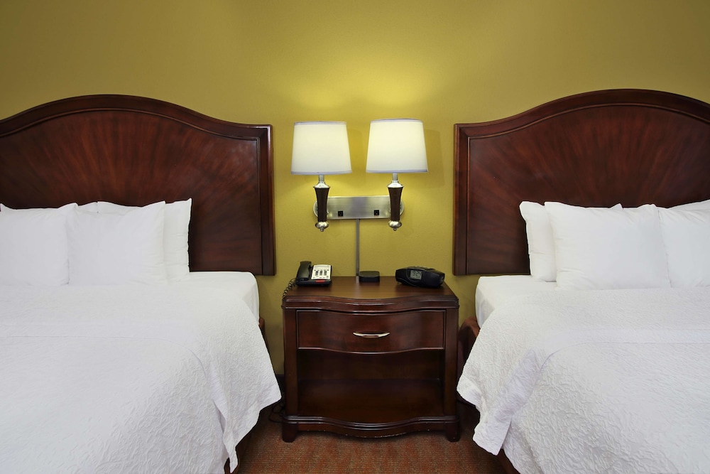 Room, 2 Queen Beds, Accessible, Non Smoking - Photo 2