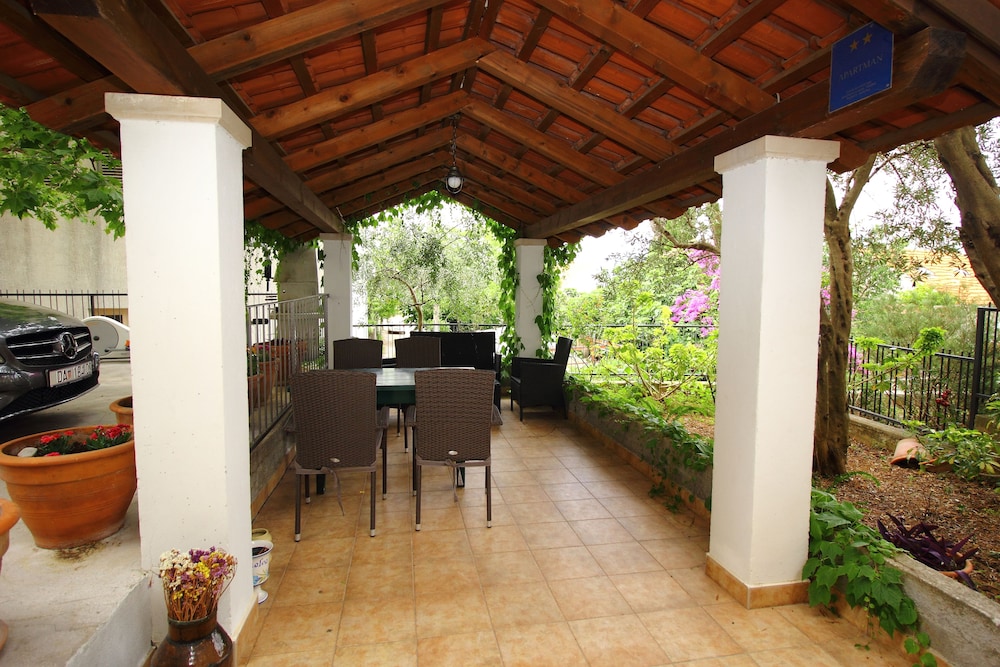 Apartment, Terrace, Garden View - Photo 3