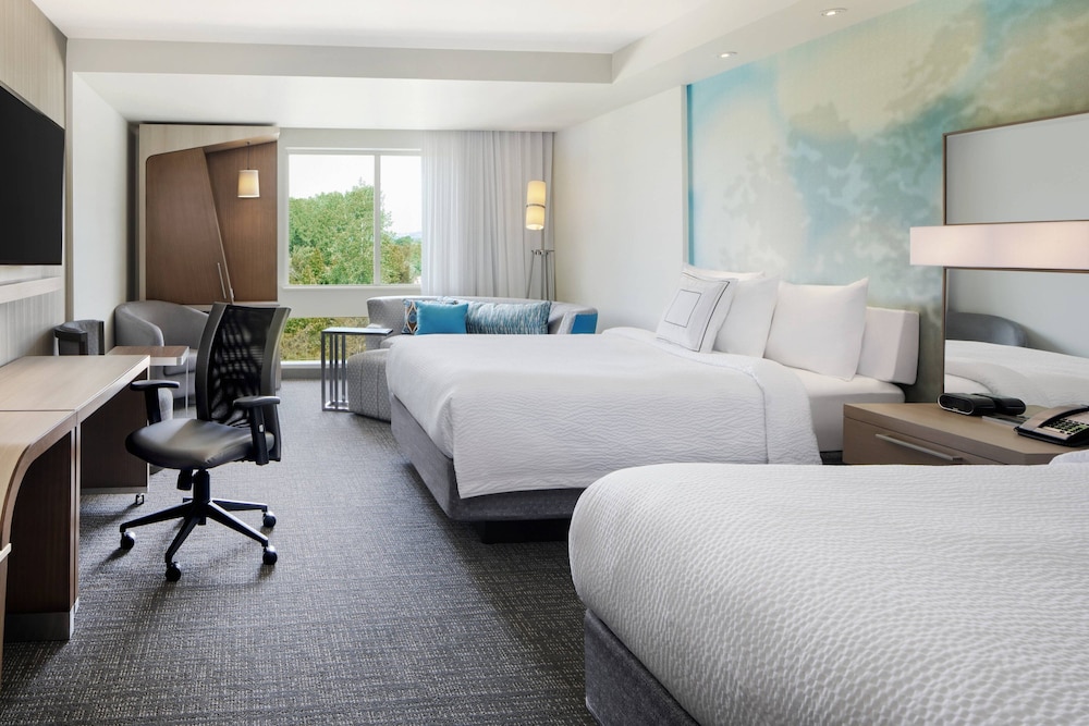 Room, Multiple Beds photo 1