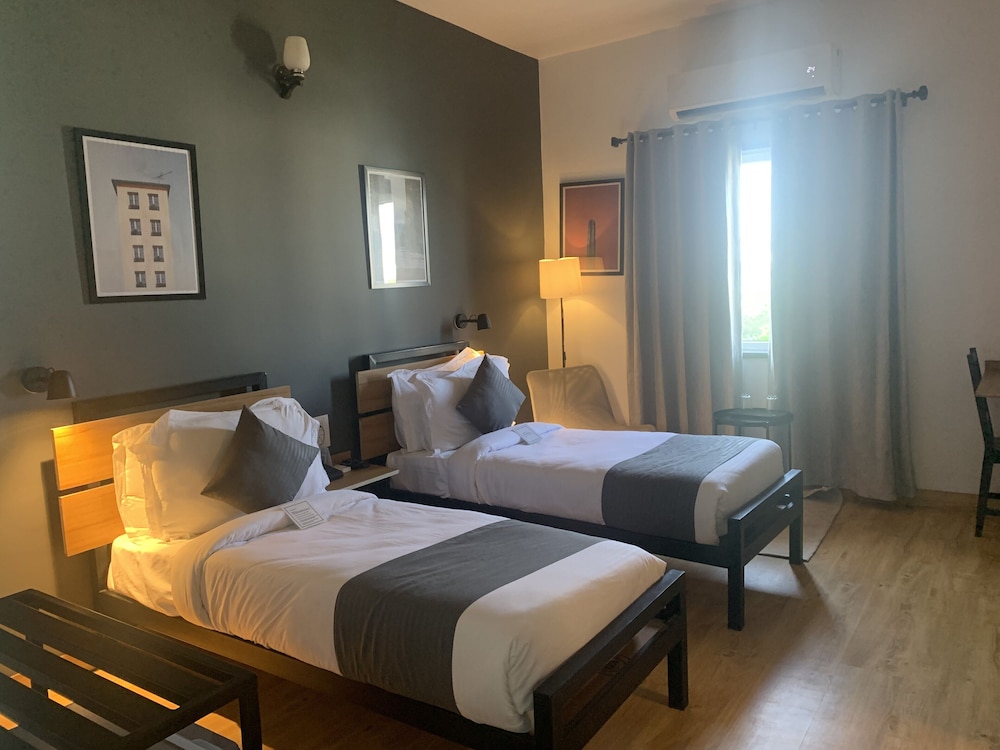 Deluxe Twin Room