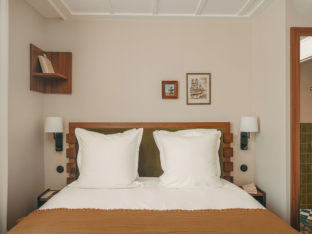 Classic Double Room, Balcony photo 3