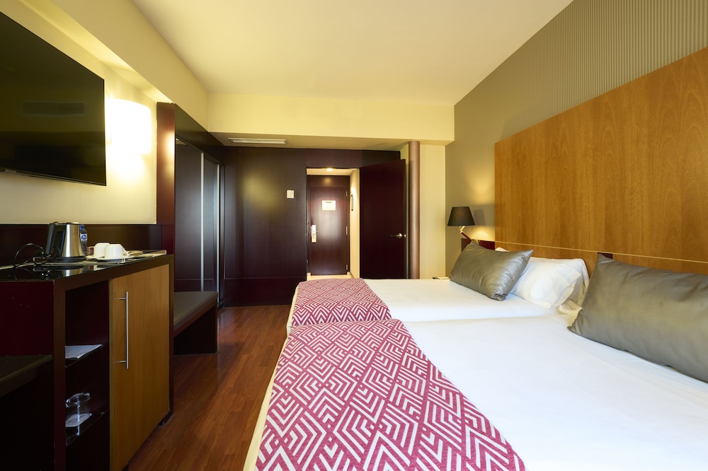 Double Room Single Use - Photo 4