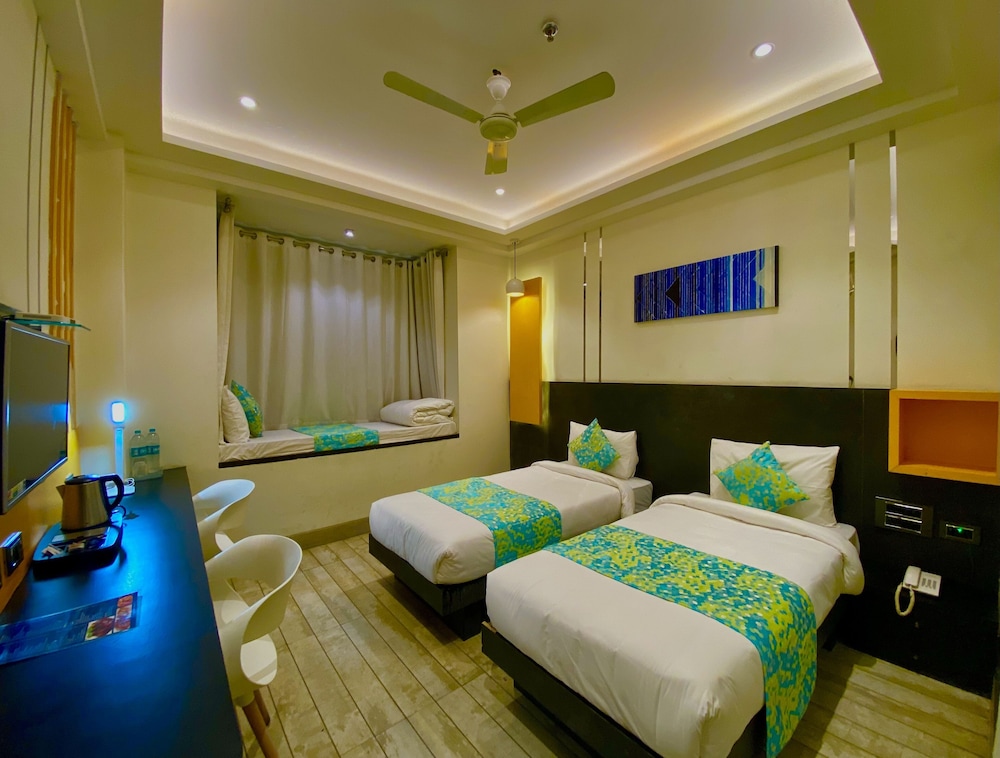 Luxury Double or Twin Room, City View photo 3