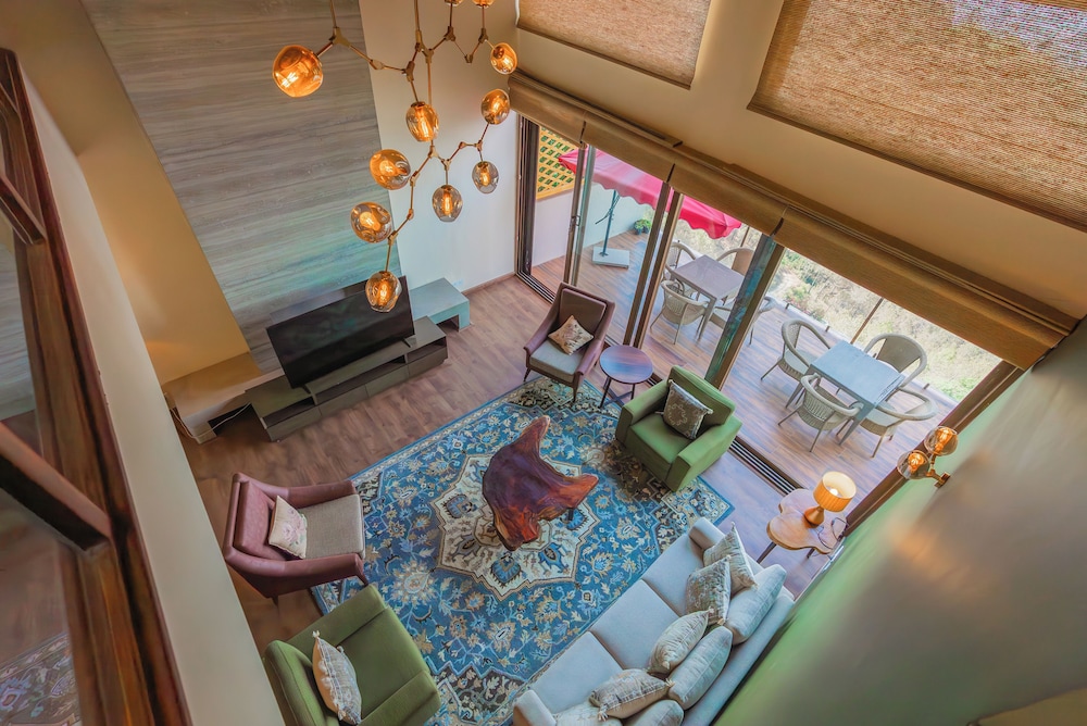 Executive Penthouse with Attic photo 3