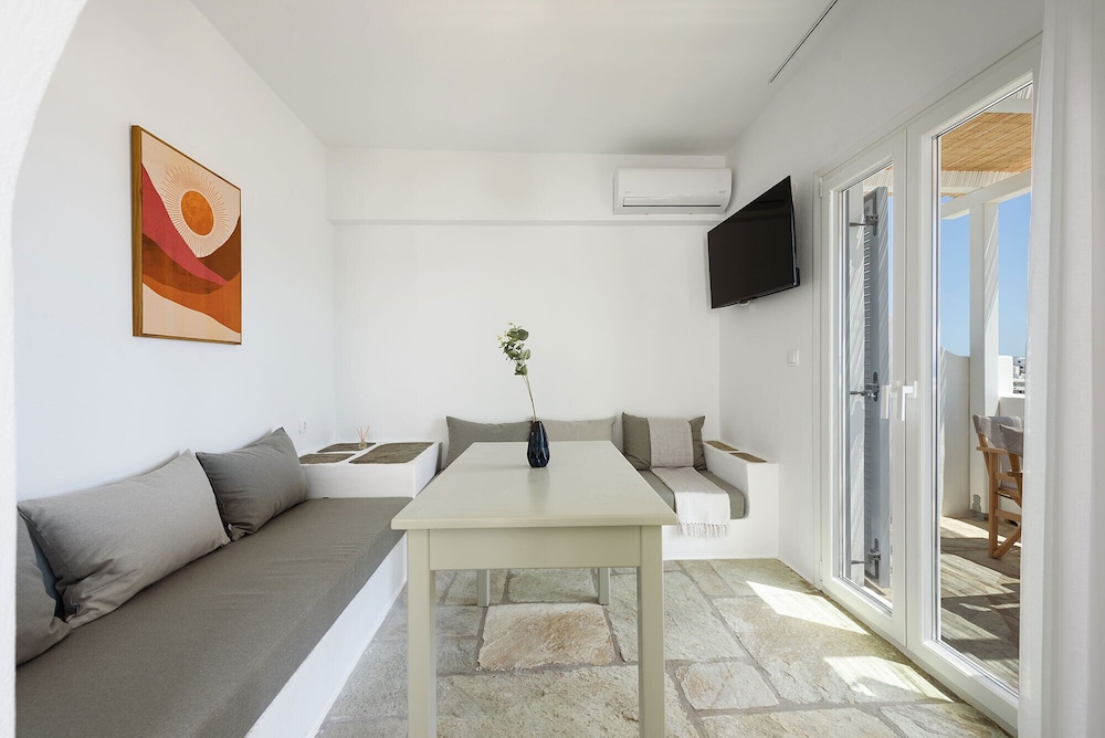 Luxury Apartment, Sea View