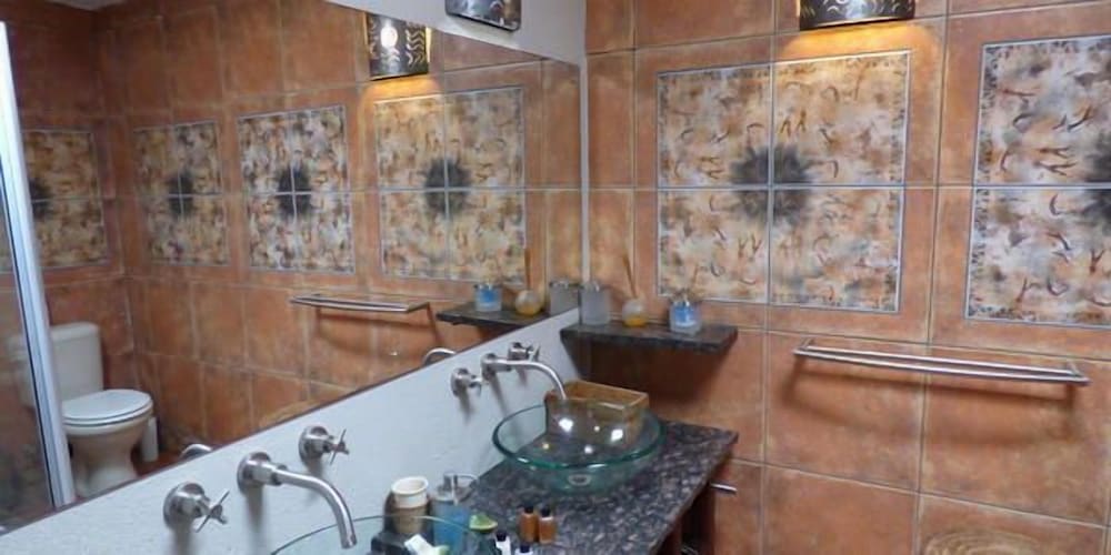 Comfort House, 2 Bedrooms (Babson House Villa) photo 2