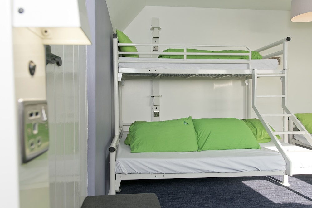 3 Bed Private Room including Double Bed photo 3