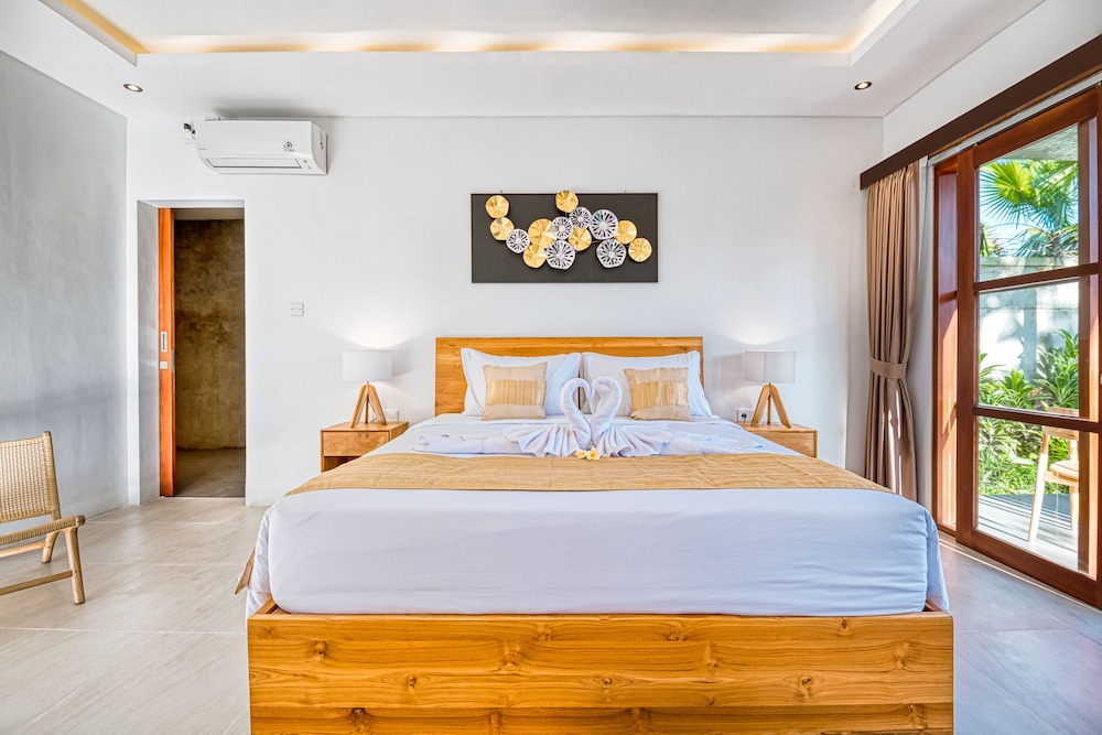 Family Villa - Photo 3