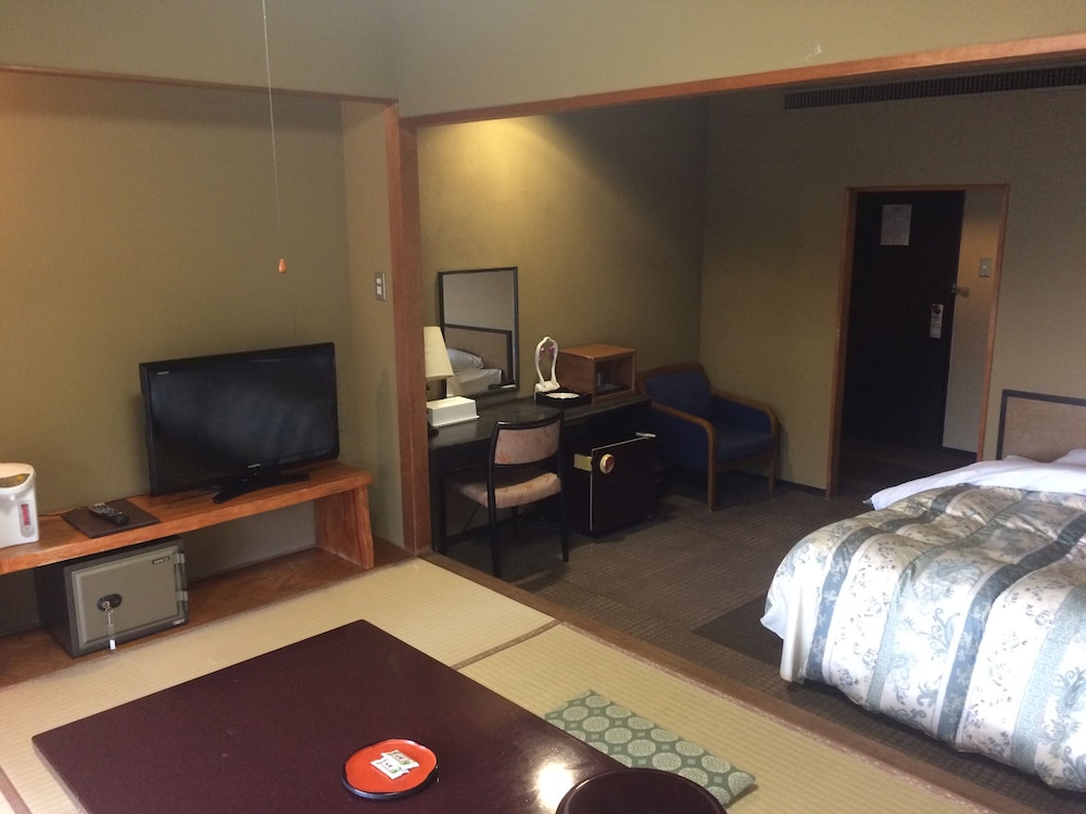Japanese-Western Room photo 2