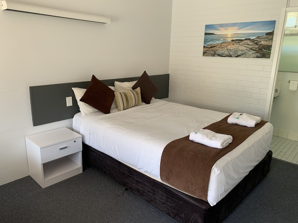 Comfort Double Room, 1 Queen Bed, Courtyard Area