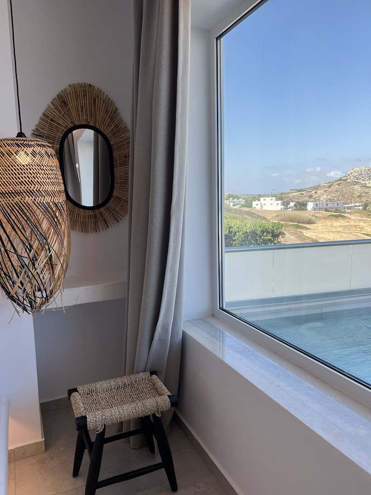Grand Suite, Private Pool, Sea View photo 3