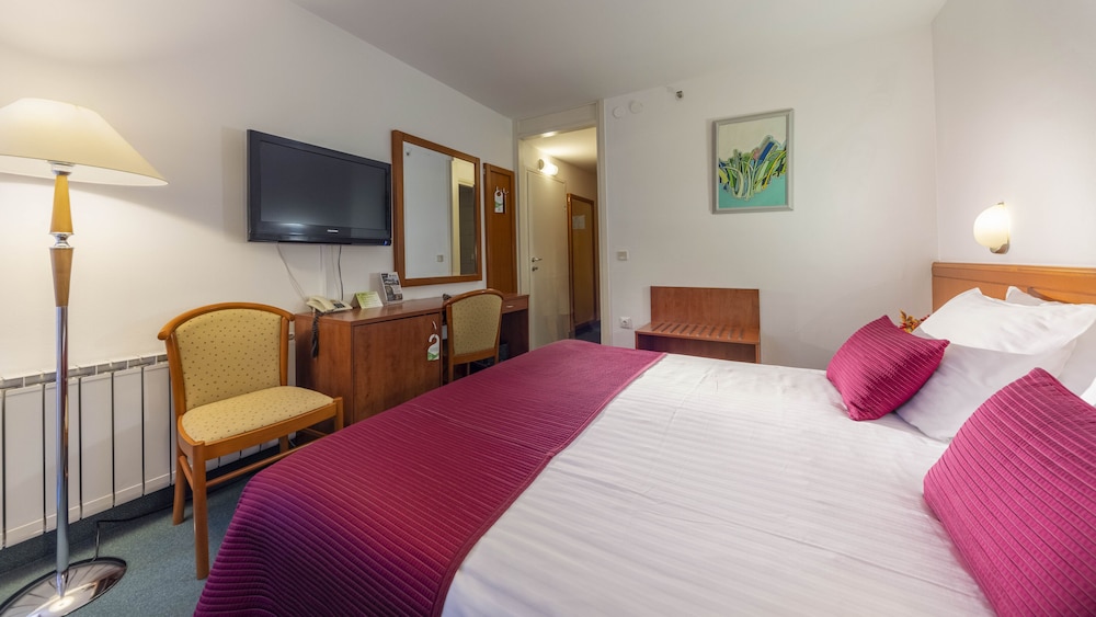 Standard Double Room, Park Side photo 3