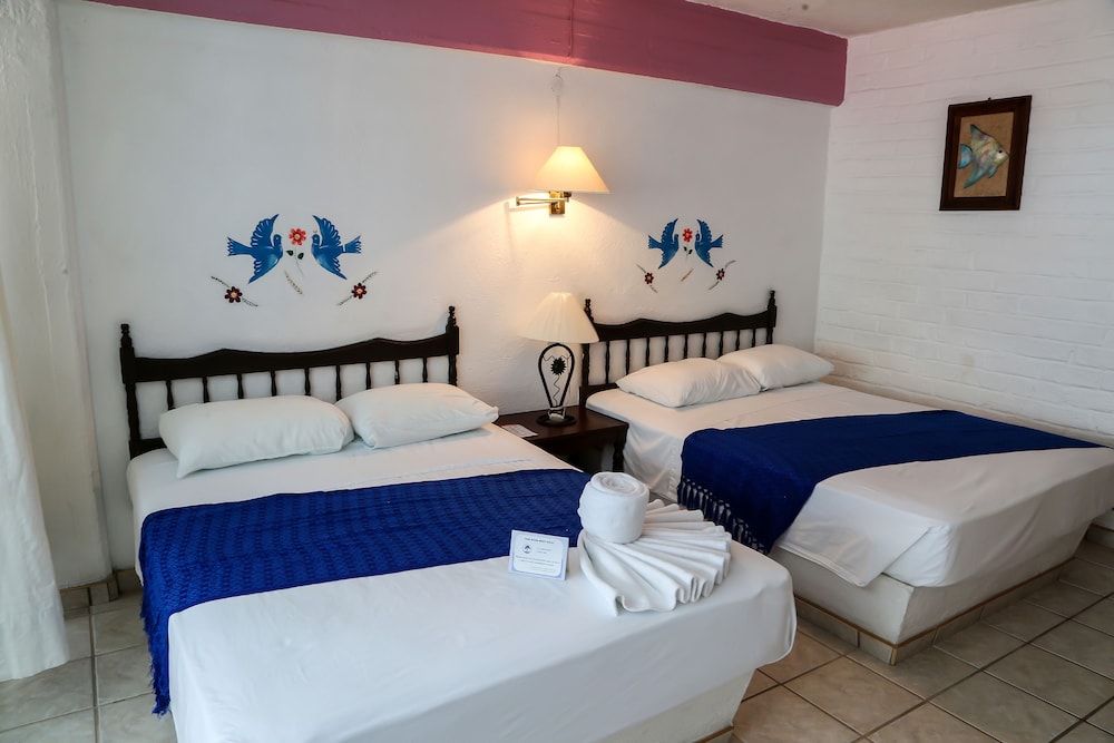 Suite, 2 Double Beds - Photo 1