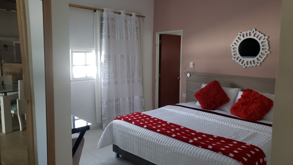 Honeymoon Double Room, 1 King Bed photo 2
