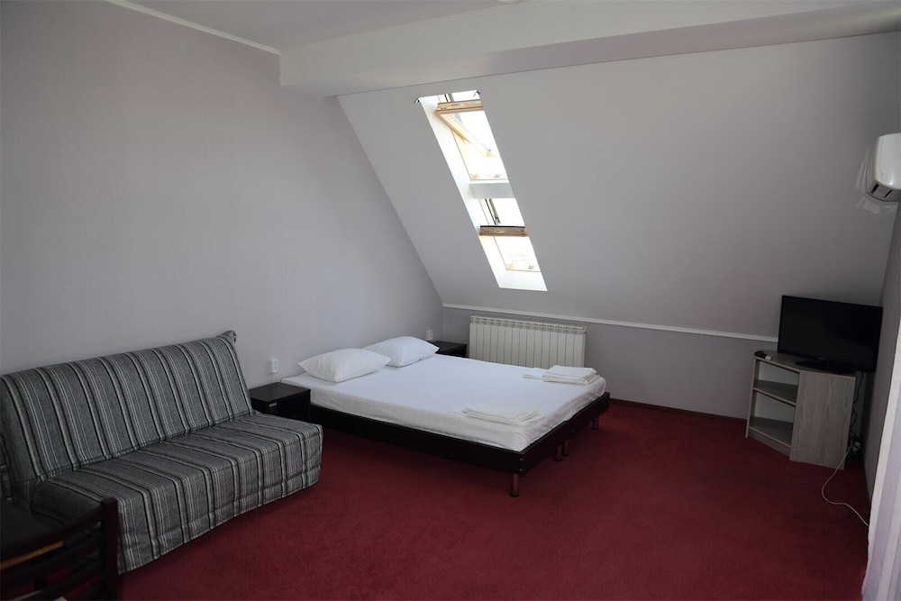 Family Room photo 1