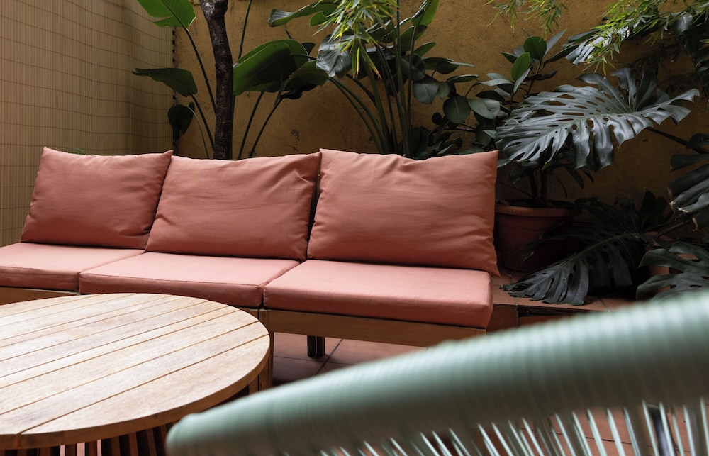 Apartment, Patio (2 Bedrooms) photo 2