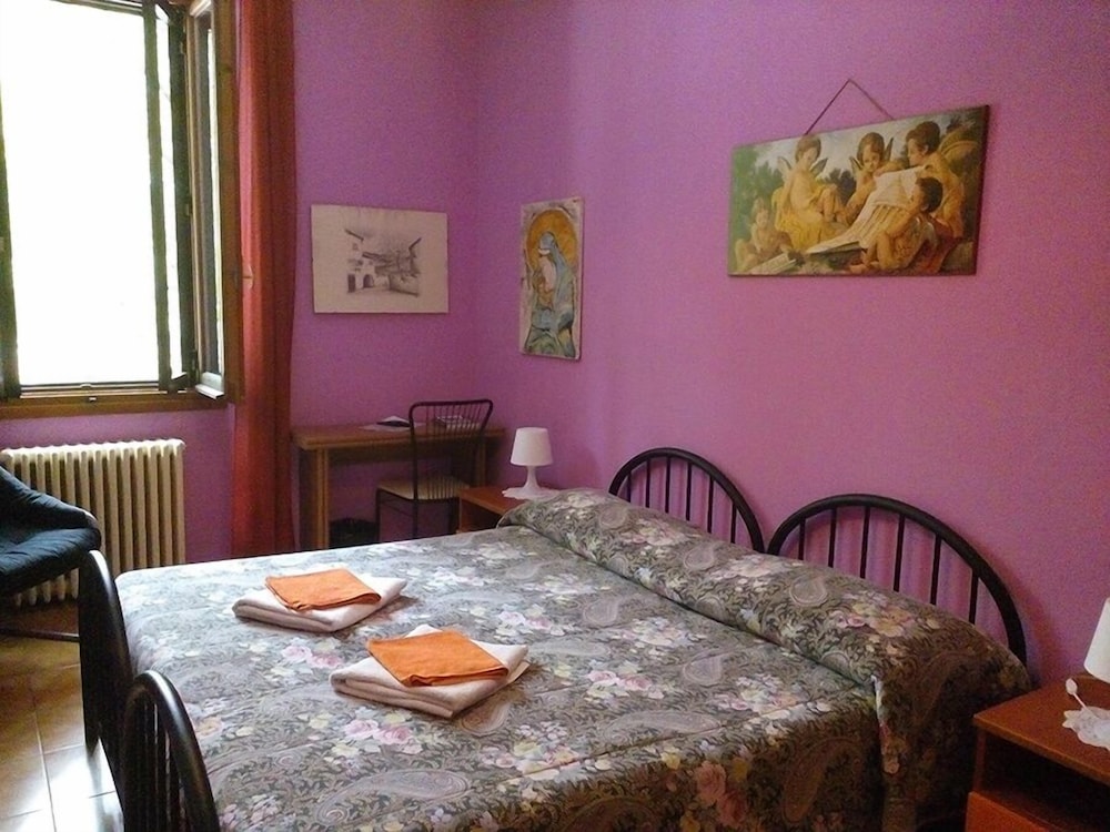 Double or Twin Room photo 3