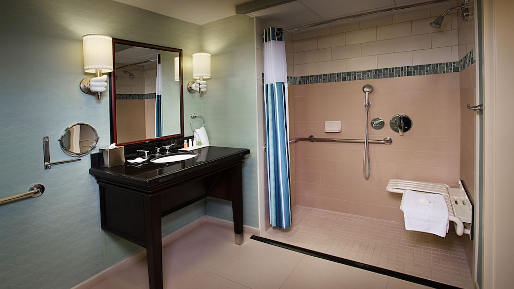 Deluxe Room, 2 Queen Beds - Photo 7