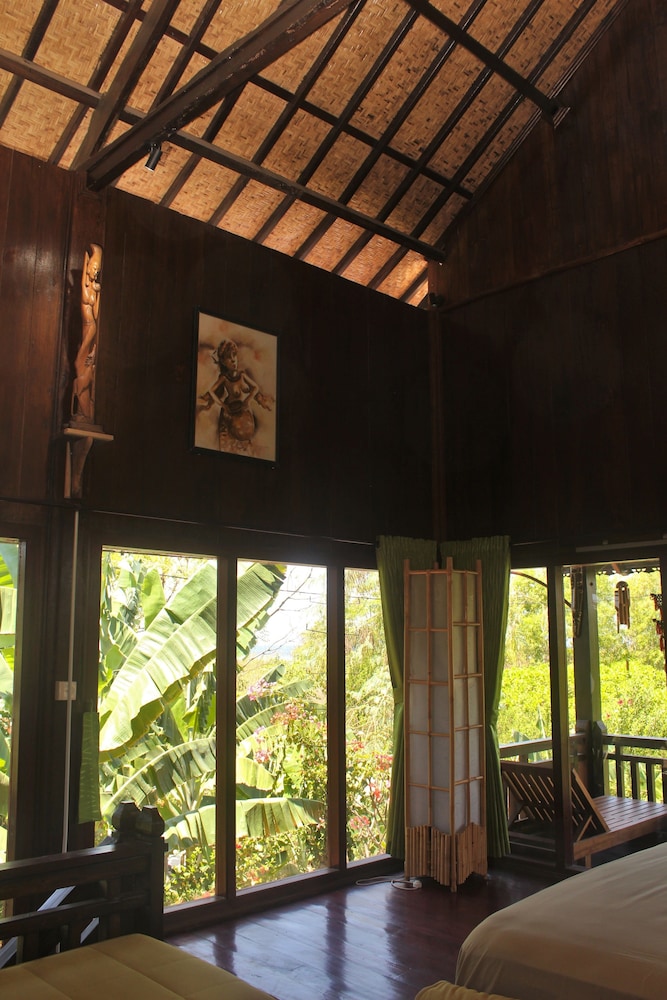 豪华小屋 (胡桃木)