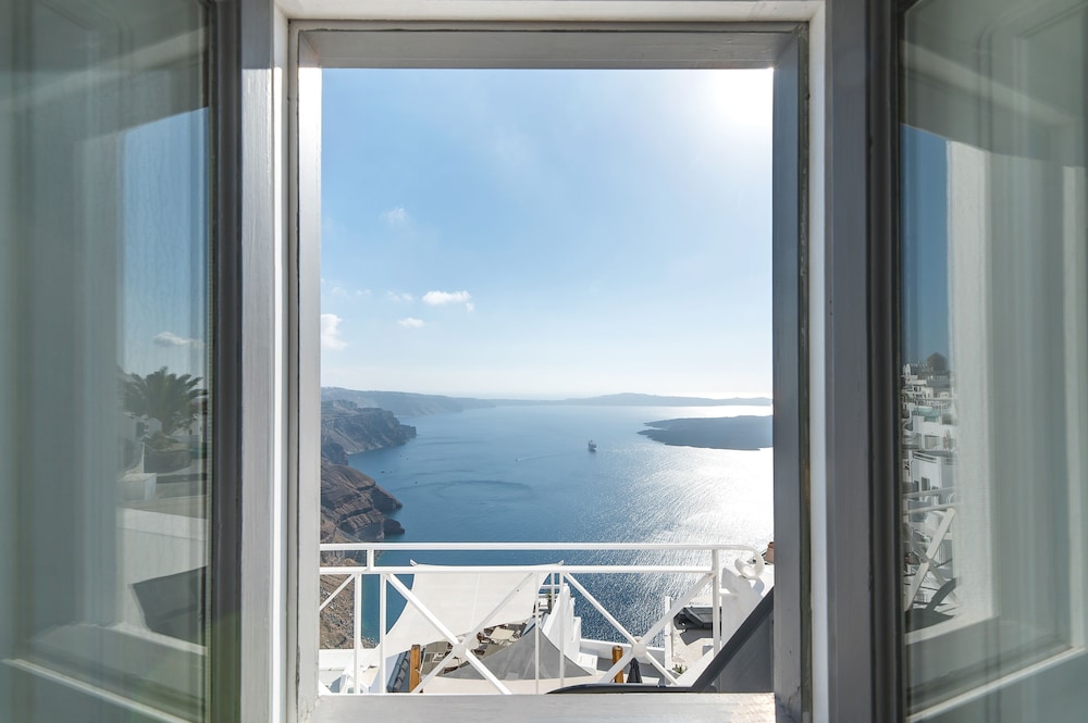 Junior Suite, Sea View (Panoramic Caldera View)