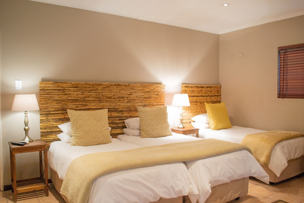 Family Quadruple Room photo 2