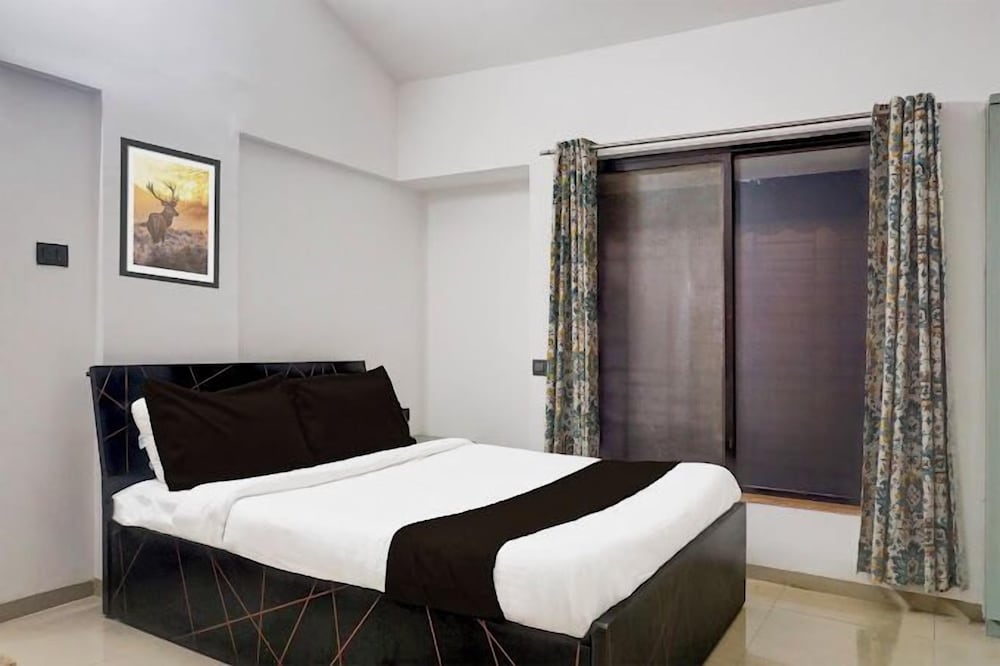 Studio Suite, Balcony, Garden View