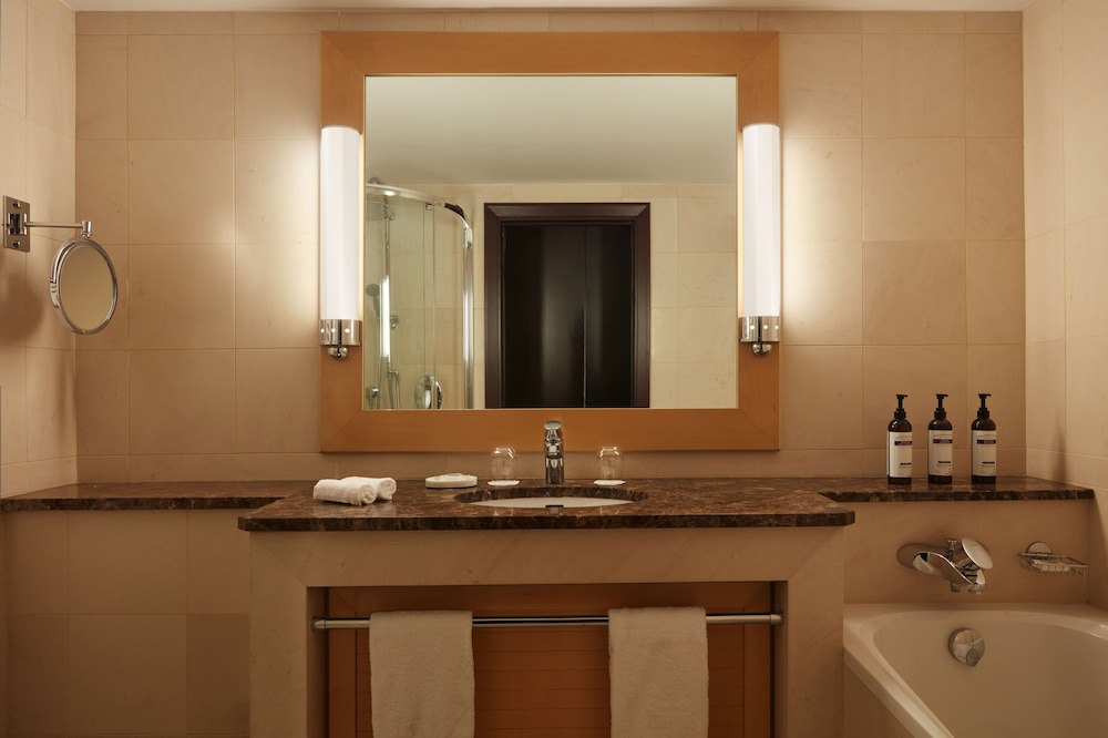 Room, Partial Sea View (2 Twin Beds) - Photo 5