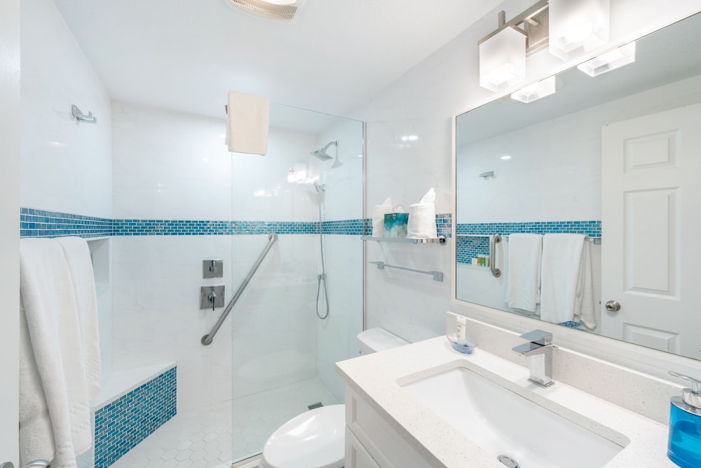 Villa, 2 Bedrooms, Oceanfront (Villa #75) photo 3