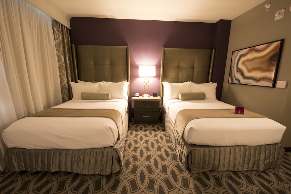 Junior Suite, 2 Double Beds photo 2