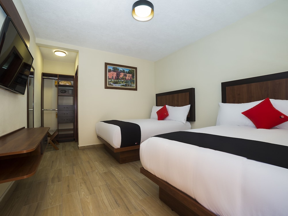 Standard Room, 2 Double Beds photo 1