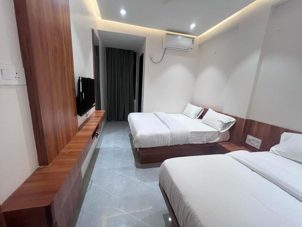 Deluxe Single Room