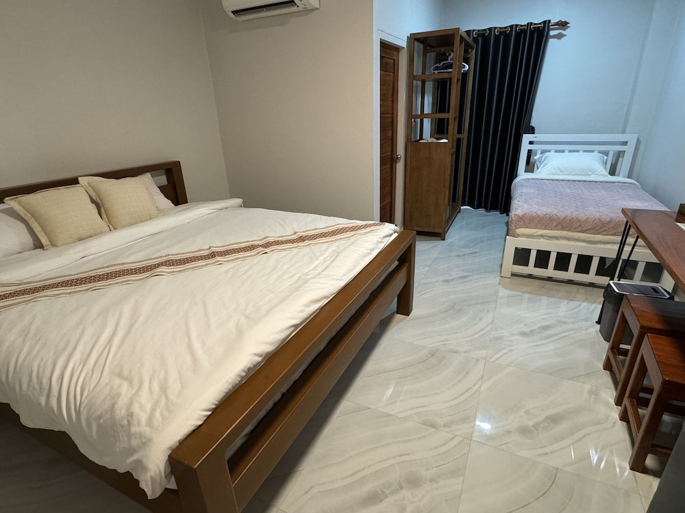 Basic Triple Room photo 1