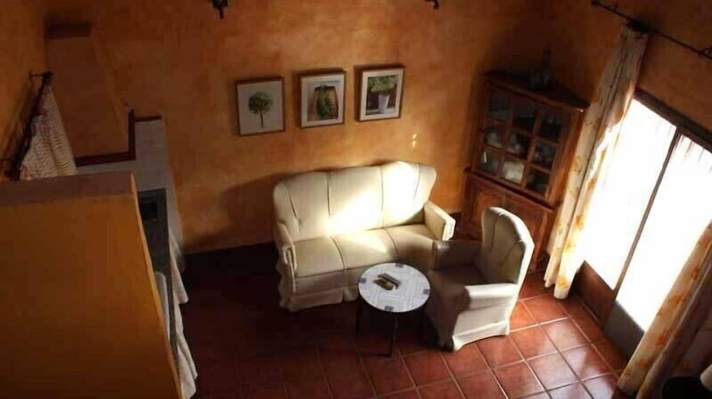 House, Multiple Beds (Niño Gloria) photo 3