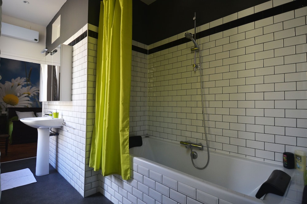 Double Room (Mauzac) photo 3