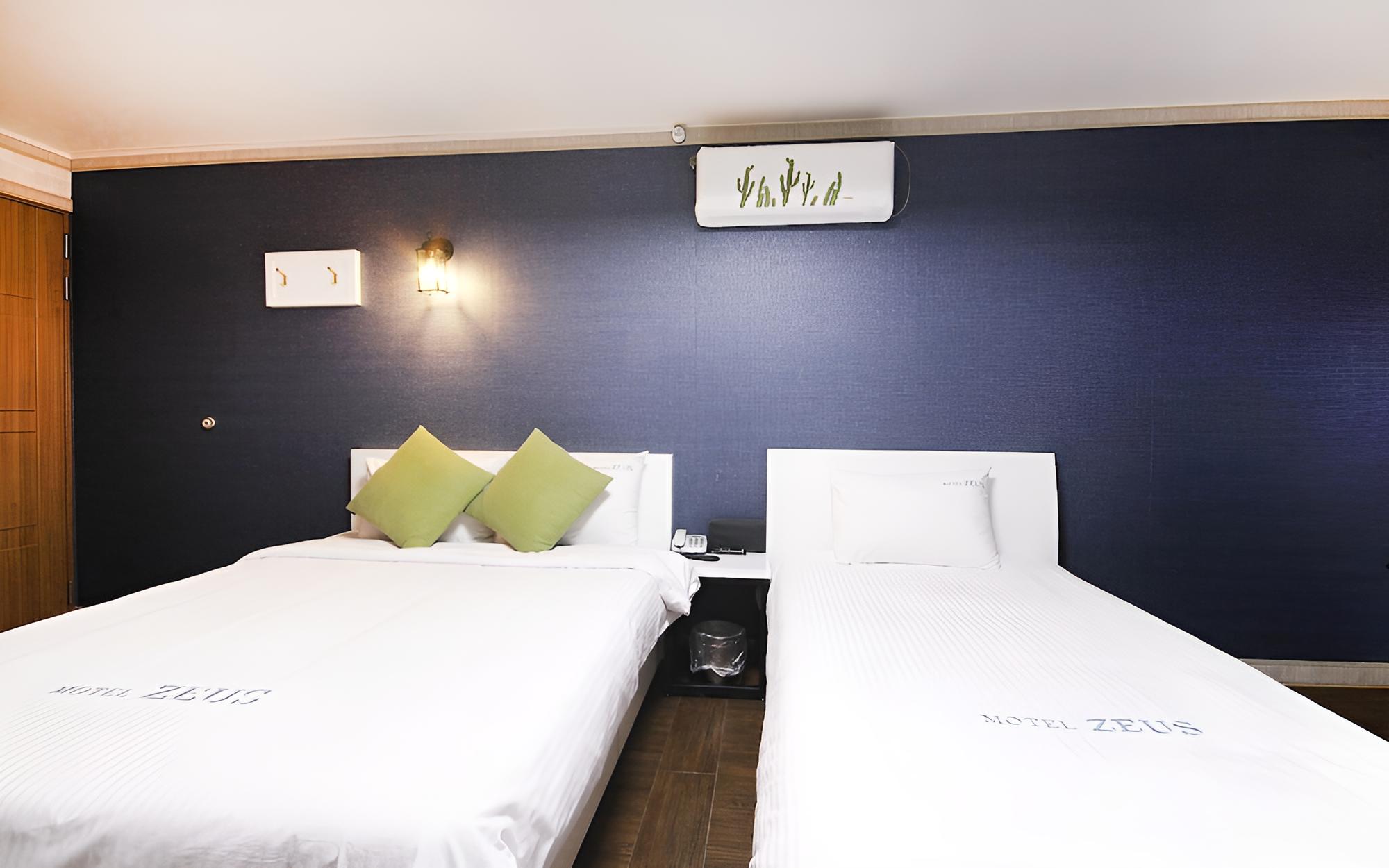 Room (Special room twin (free access to Net) - Photo 1