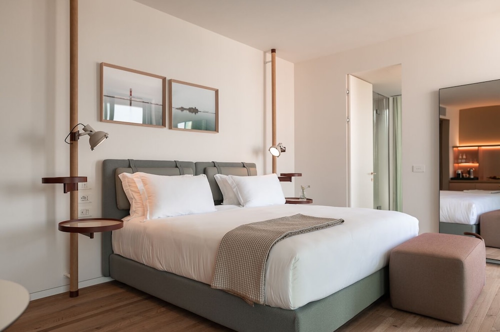 Deluxe Room, Sea View
