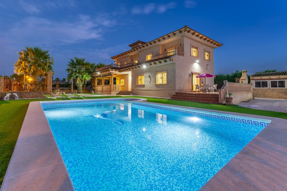 Villa